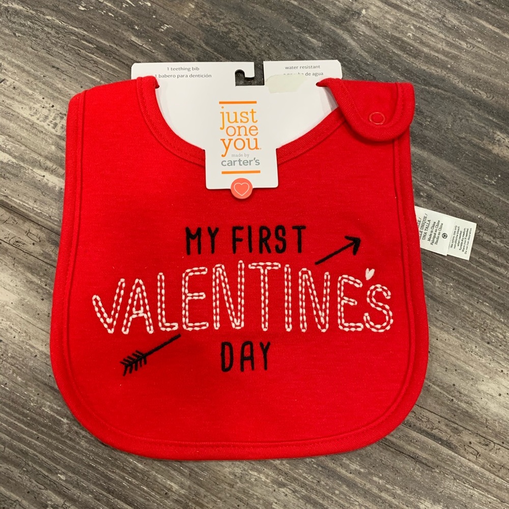 Carter's Valentine's Bib